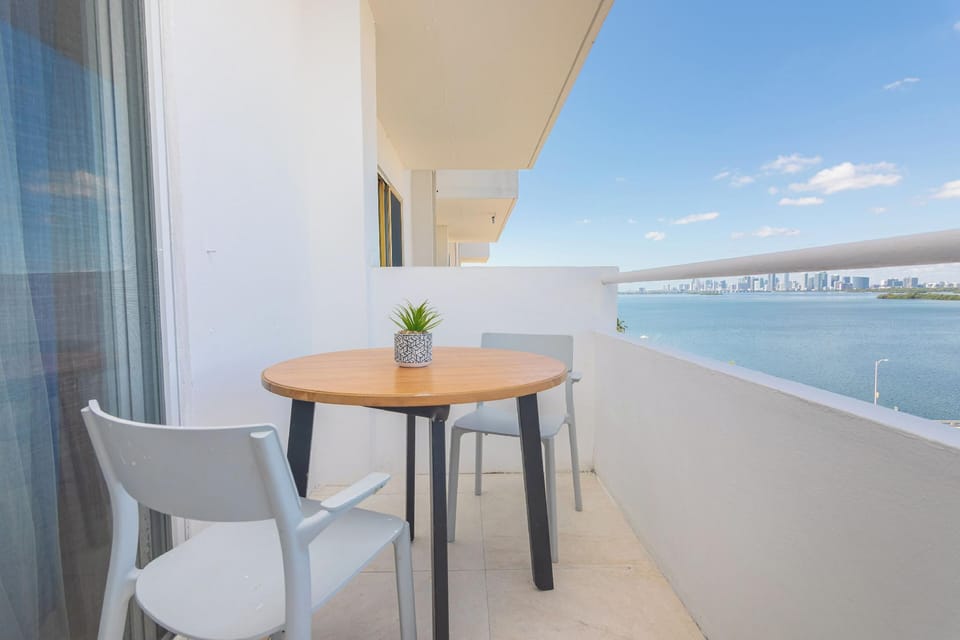 Boutique Apartments North Bay Village Hotel in North Bay Village