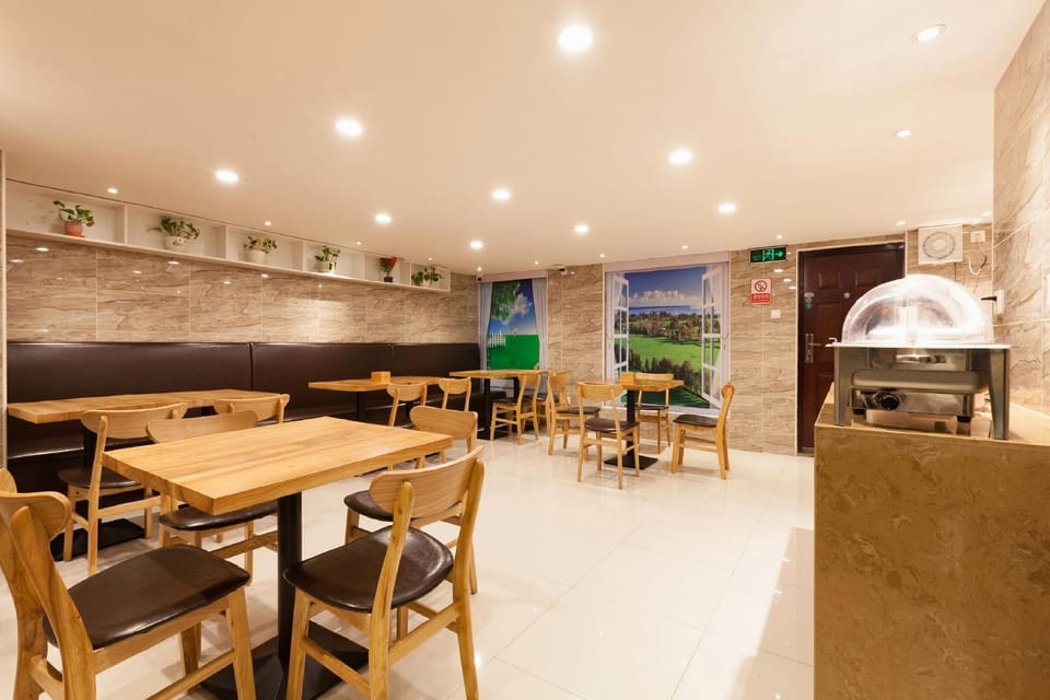 Home Inn Shanghai Baoshan Hualing Road Gulang Road Metro Station Hotel in Shanghai