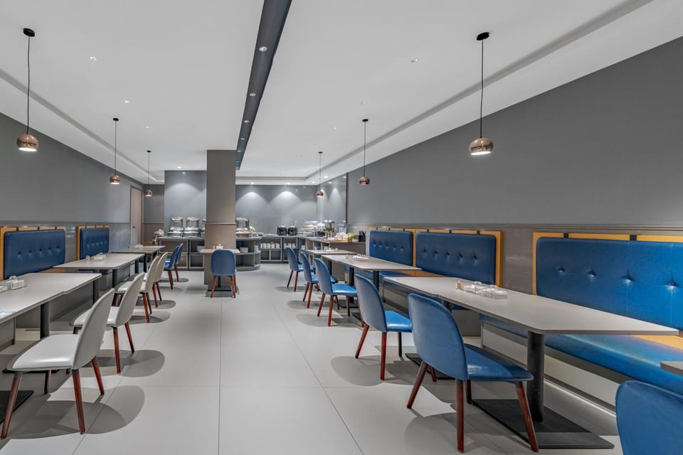 Home Inn Neo Shanghai Hongqiao Hub Jiuting Street Hotel in Shanghai
