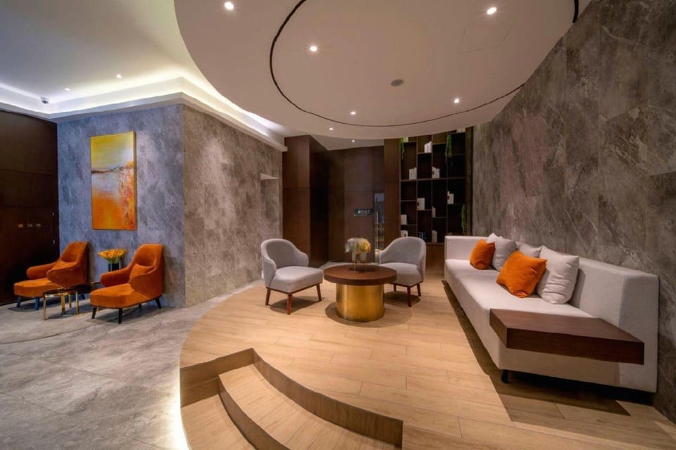 Yitel Premium Shanghai Lingang Dishui Lake Ocean Park Hotel in Shanghai