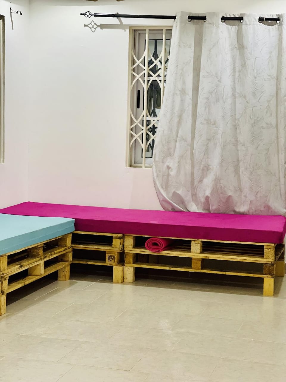 Paris homestay Hotel in Accra
