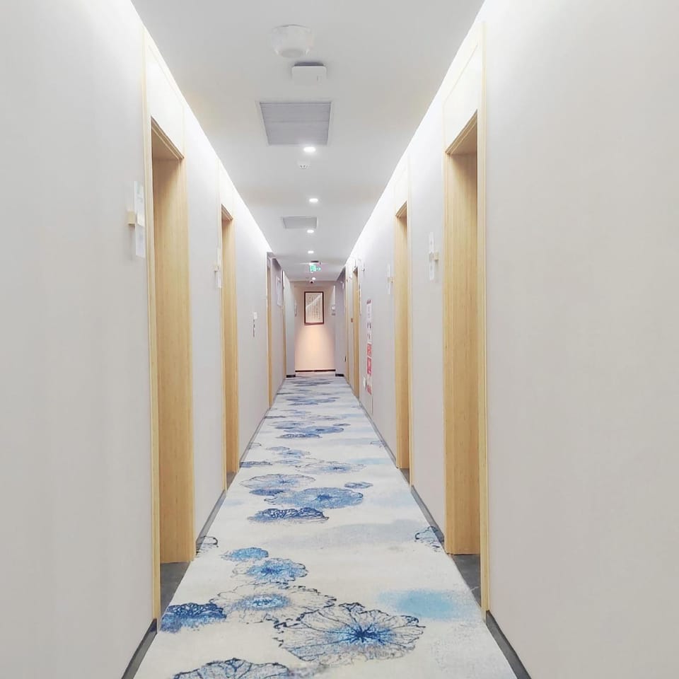 Yuyuan Hotel Xuancheng Guogou Plaza Hotel in Zhejiang