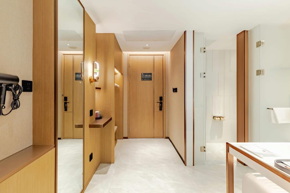 Elong Hotel Hefei Binhu Times Square Hotel in Jiangsu