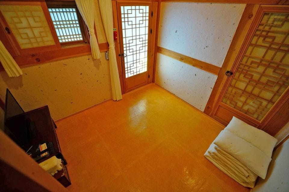 Hanok goeul Hotel in South Korea