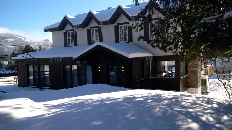 Auberge Sauvignon Inn in Mont-Tremblant