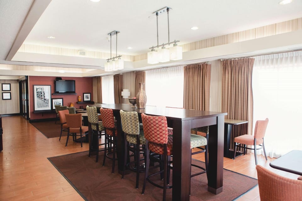 Hampton Inn Bloomington-West Hotel in Bloomington