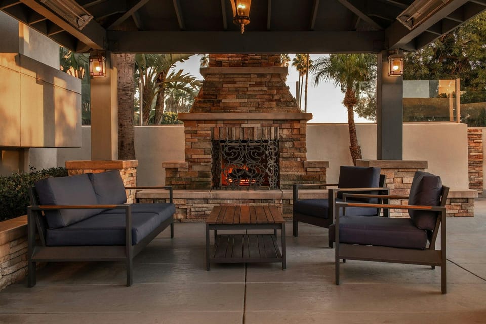 Four Points by Sheraton Los Angeles Westside Hotel in Culver City