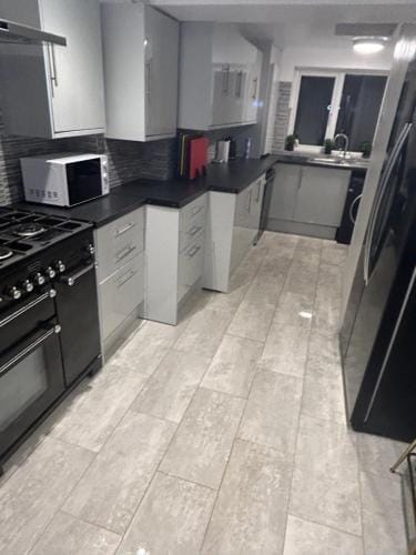 Cosy rooms near Gatwick Airport Hotel in Crawley