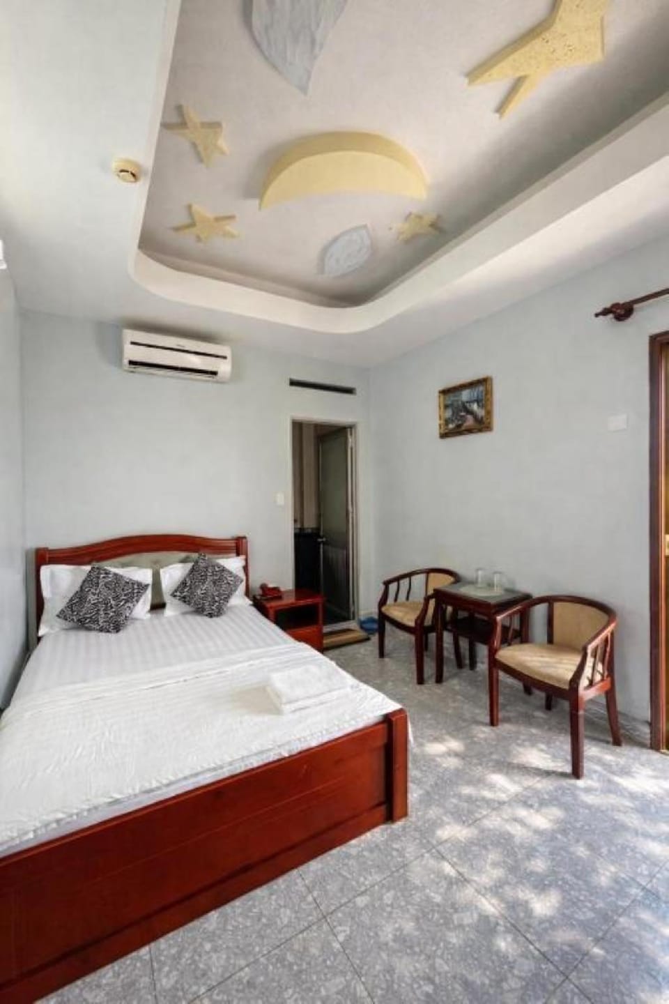 Khách sạn Mỹ Tân Hotel in Ho Chi Minh City