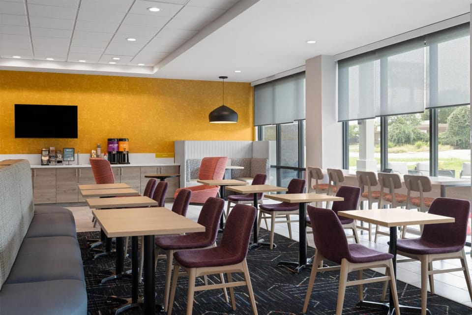 Home2 Suites by Hilton Austin South I-35 Hotel in Austin