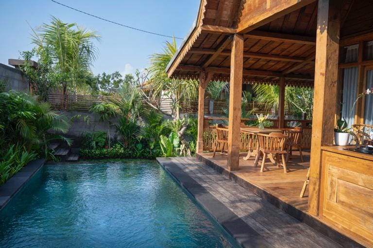 Seseh Tranquil 1BR Private Pool Villa Near Beach Hotel in Mengwi