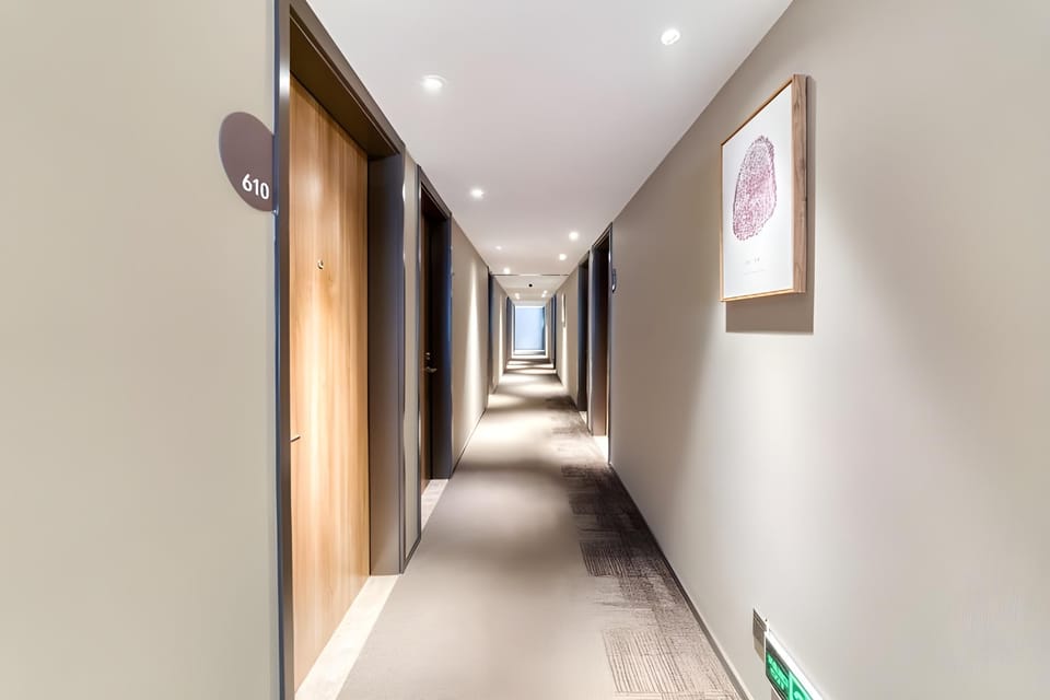 Home Inn Neo Hangzhou Dinglan Plaza Dingqiao Metro Station Hotel in Hangzhou