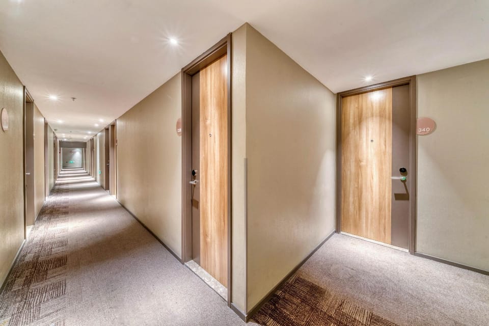 Home Inn Neo Hangzhou West Lake Huanglong Times Square Tianmu Mountain Road Hotel in Hangzhou