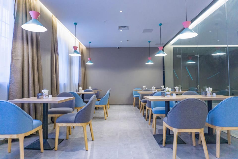 Home Inn Neo Xiamen Lianhua Road Metro Station Hotel in Xiamen