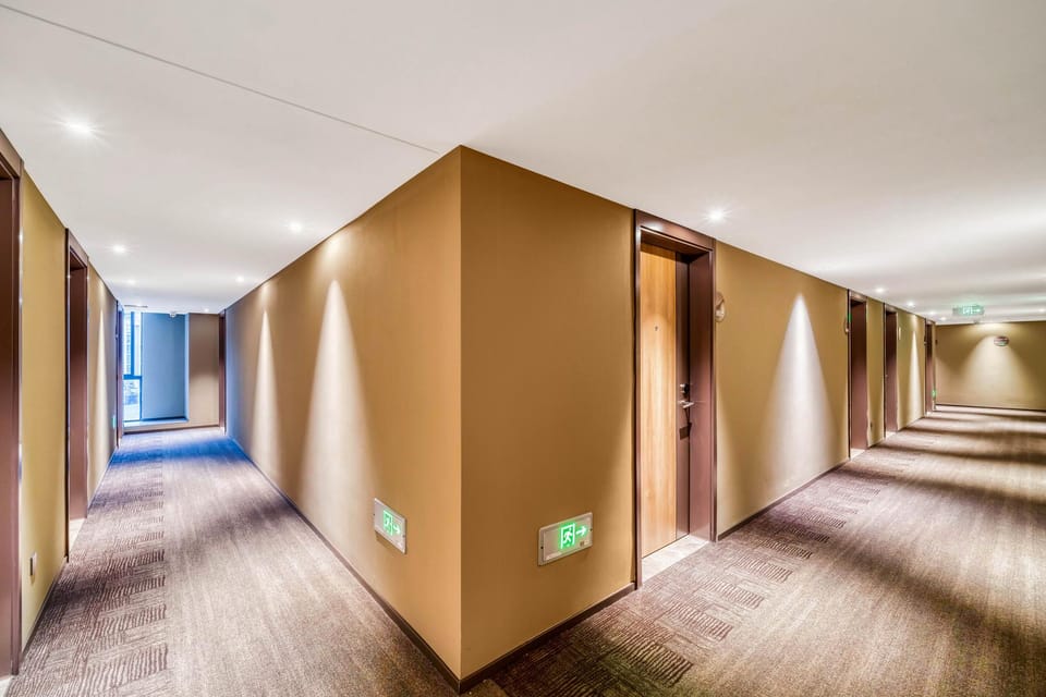 Home Inn Neo Hangzhou Houren Road Xintiandi Jinjiadu Metro Station Hotel in Hangzhou