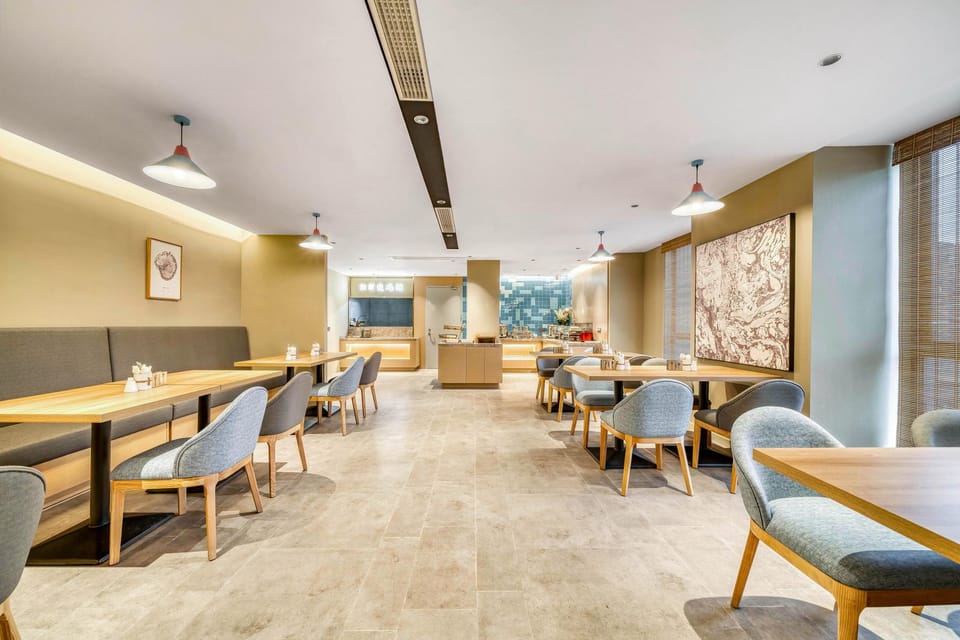 Home Inn Neo Hangzhou Houren Road Xintiandi Jinjiadu Metro Station Hotel in Hangzhou