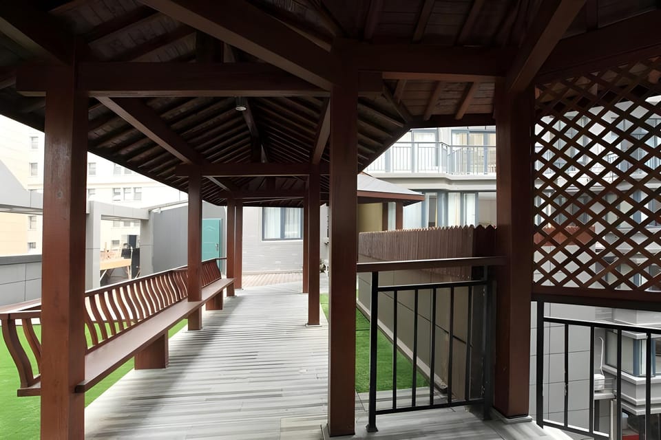 Home Inn Hangzhou Linping Intime City Metro Station Hotel in Hangzhou