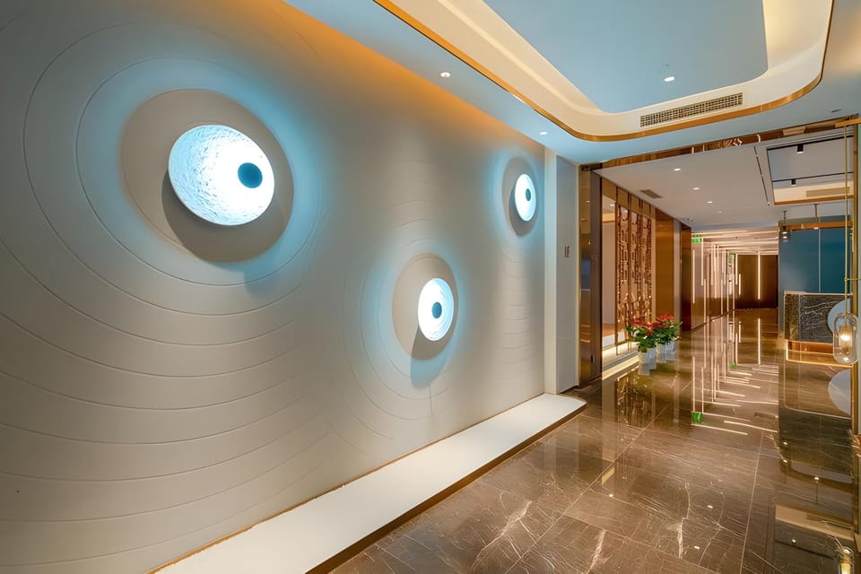 Yitel Collection Hangzhou West Lake Lakeside Nanshan Road Hotel in Hangzhou