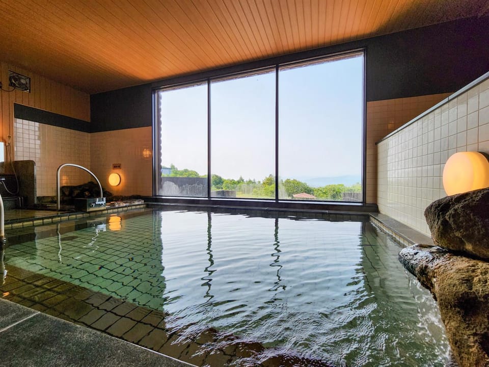 Hot spring bath