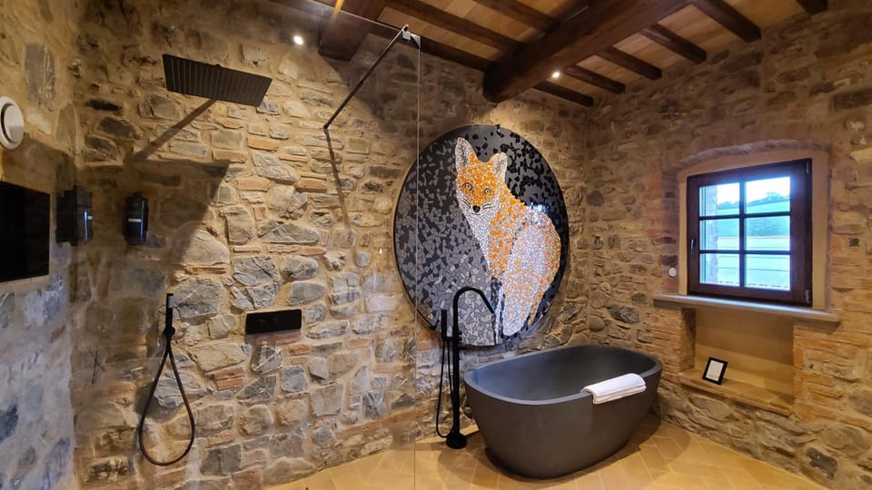 La Torre sulla via Francigena Hotel in Tuscany