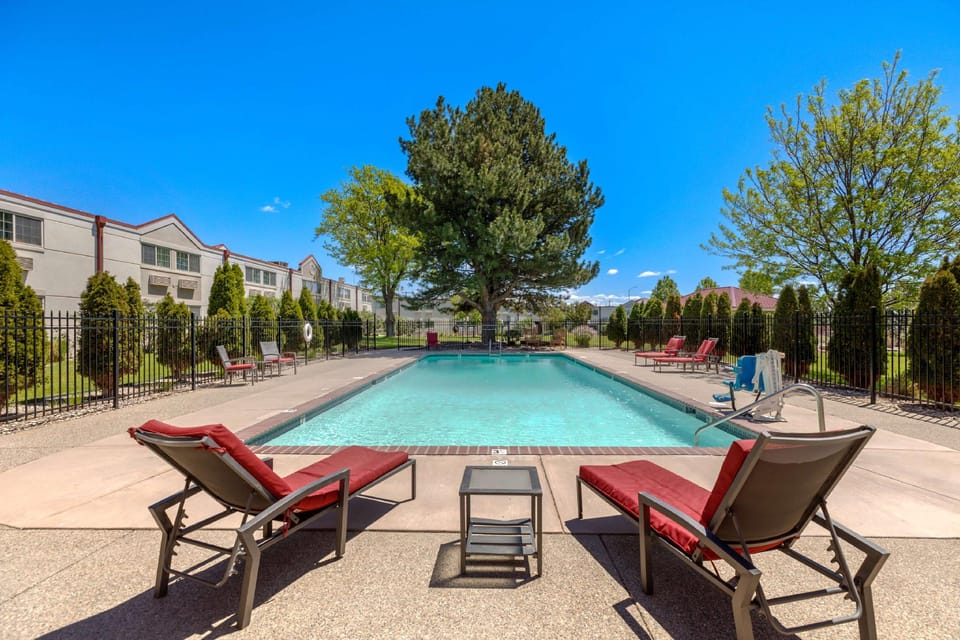 Best Western Plus Loveland Inn Hotel in Loveland