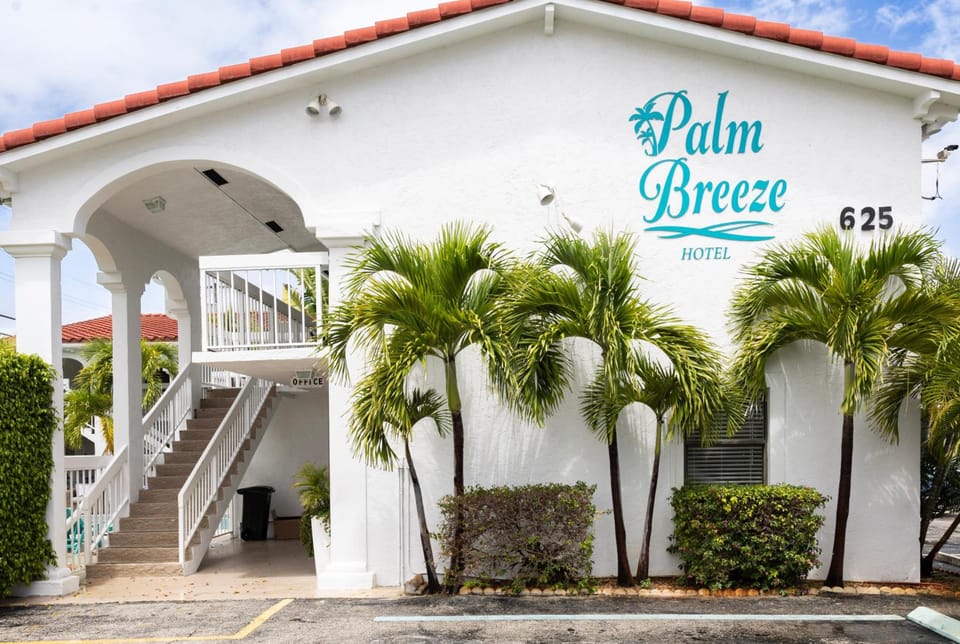Palm Breeze Hotel Hotel in Lake Worth