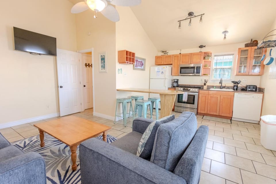 Shark Reef Resort Motel & Cottages Motel in Port Aransas
