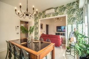 AwesHomeitaly - White Mirrors Apartment Hotel in Pisa