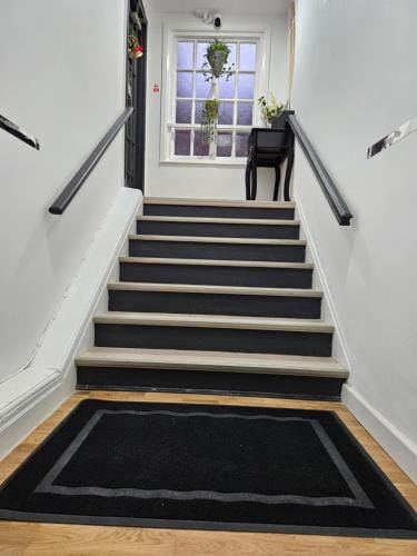 Central Chambers Suites - Suite 4 Hotel in Leek