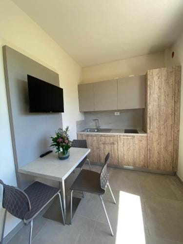 Residence Montefeltro Pesaro - Il Lupo Affitta Hotel in Marche