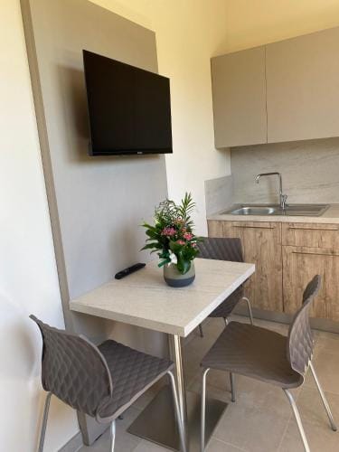 Residence Montefeltro Pesaro - Il Lupo Affitta Hotel in Marche