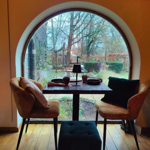 Peace Hotel in Flanders