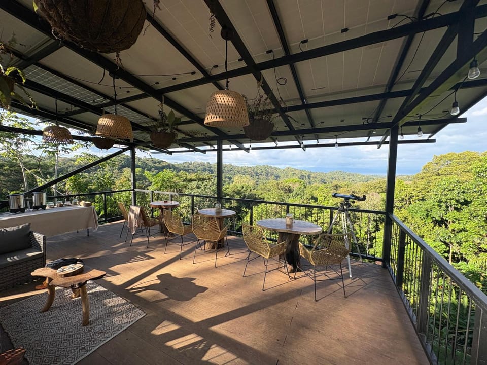 Maze Lodge - Boutique Hotel Lodge in Puntarenas Province