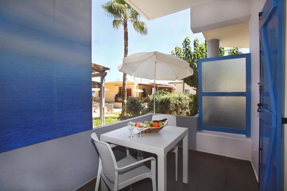 Studios Vasilis Hotel in Agia Marina