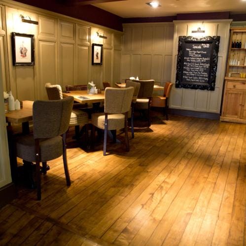 Tilted Wig Inn in Warwick