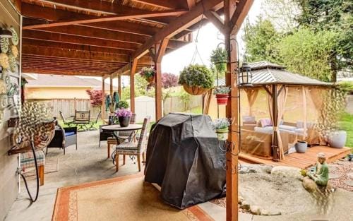 2 Bedroom Private 1500ft Hot Tub Sauna Gym Hotel in Washington