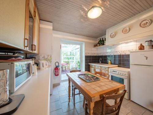 Chambre La Loire - Acces Handicape, WiFi, Animaux admis - FR-1-590-458 Hotel in Centre-Val de Loire