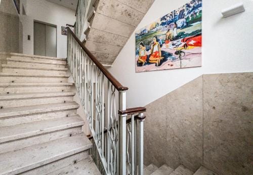 RRRapido Holy Suites and Rooms - Via Sardegna Hotel in Milan