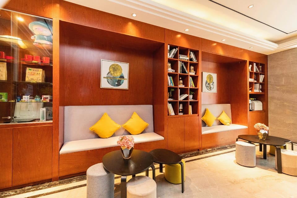 Yitel Hotel Chongqing Nanping Wanda Plaza Light Rail Station Hotel in China