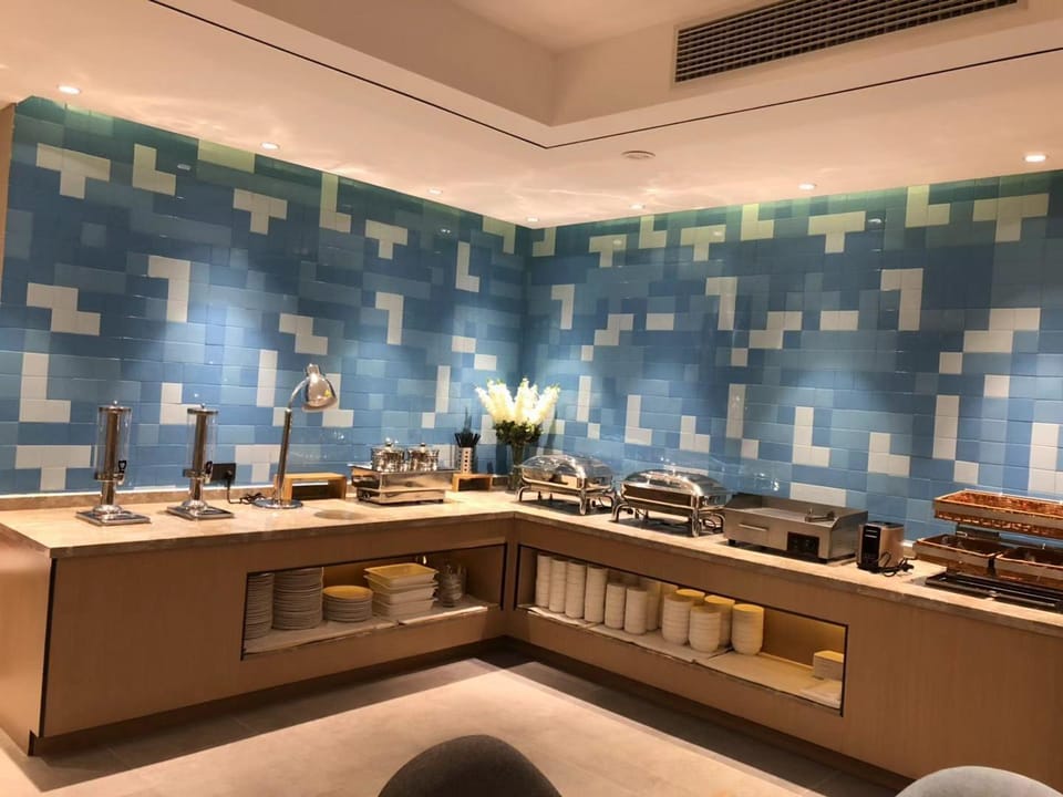 Home Inn Neo Nanjing Shanghai Road Subway Station Chaotian Palace Branch Hotel in Nanjing