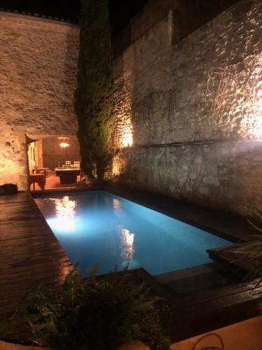 LA MAISON D'ORE - Billard, flechettes, cheminee Hotel in Provence-Alpes-Côte d'Azur