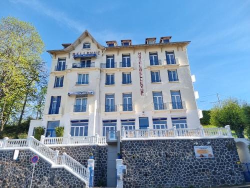 Le Bellevue Hotel in Auvergne-Rhône-Alpes