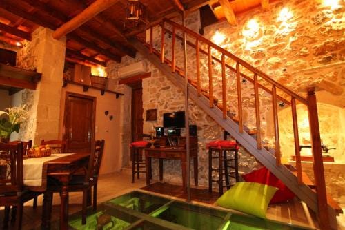 Villa Petropolis Hotel in Crete