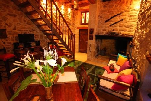 Villa Petropolis Hotel in Crete