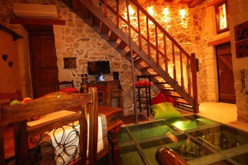Villa Petropolis Hotel in Crete