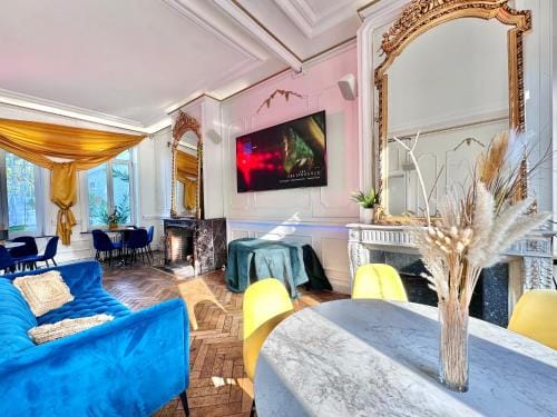 02 LOVE ROOM - Tourcoing VERSAILLES Hotel in Flanders
