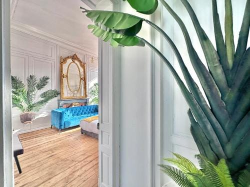 02 LOVE ROOM - Tourcoing VERSAILLES Hotel in Flanders