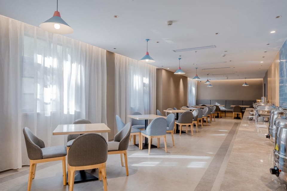 Home Inn Neo Hangzhou West Lake Fengqi Road Silk City Hotel in Hangzhou
