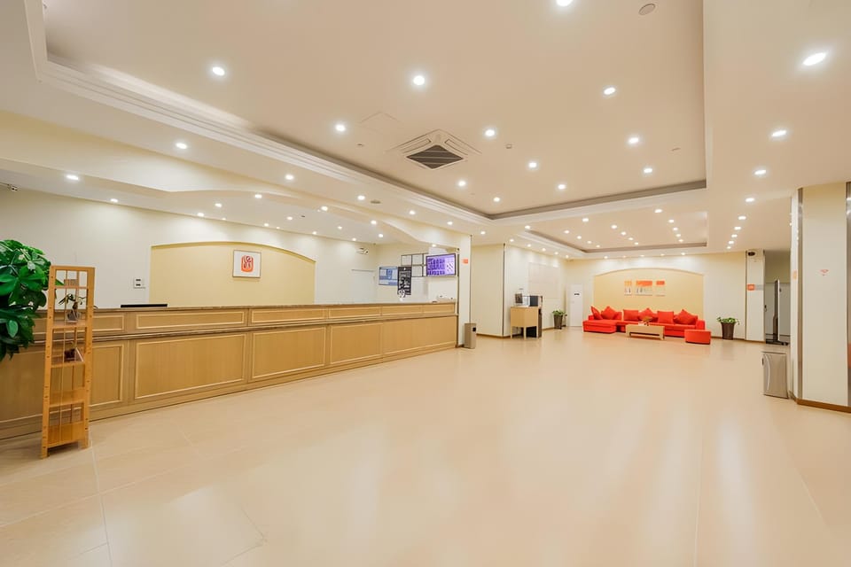 Home Inn Hangzhou Xiaoshan International Airport Hotel in Hangzhou