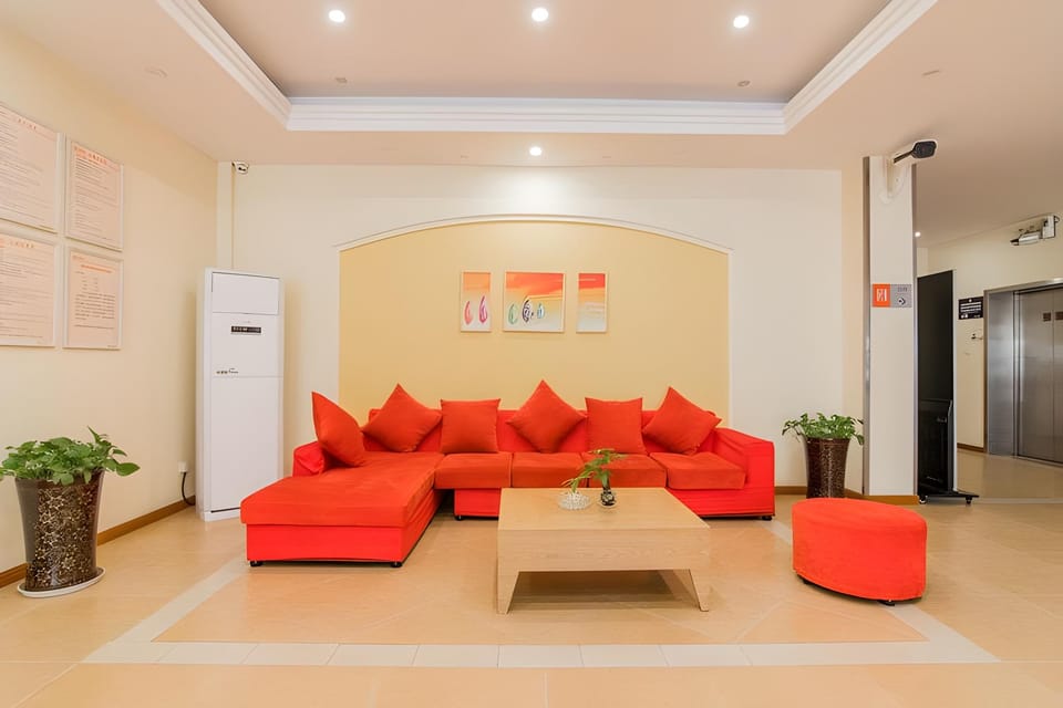 Home Inn Hangzhou Xiaoshan International Airport Hotel in Hangzhou